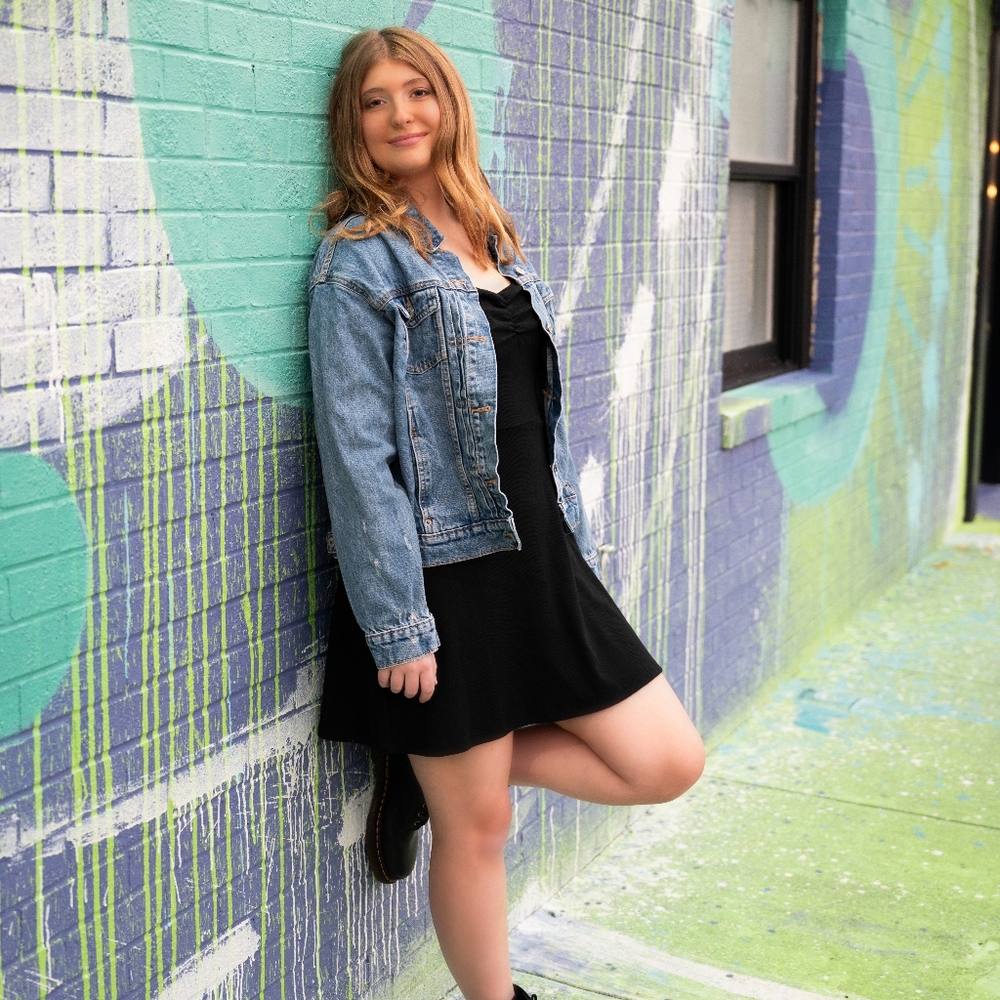 Meet your Posher, Lily
